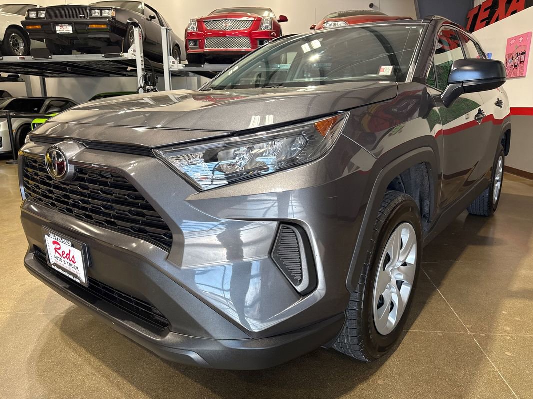 Used 2021 Toyota RAV4 LE AWD/4WD image 34