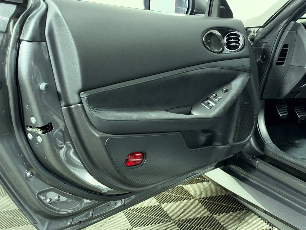Used 2024 Nissan Z Performance w/ Floor Mat Package RWD image 31