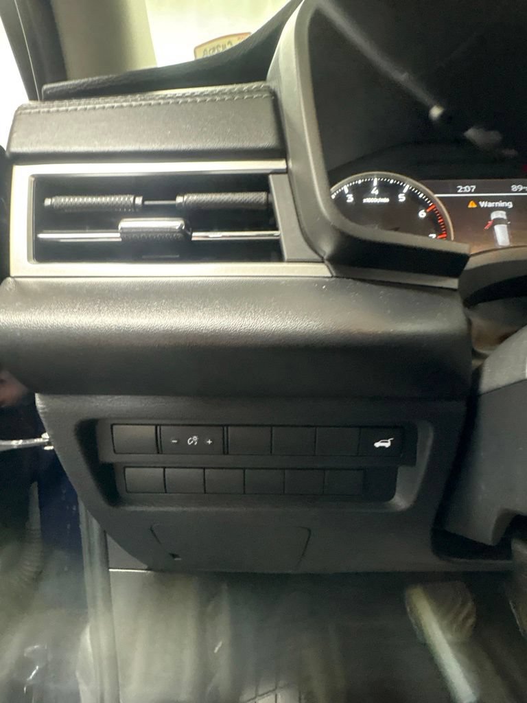 Used 2022 Mitsubishi Outlander SE AWD/4WD image 21