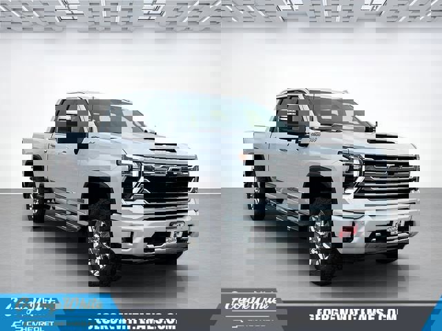 Used 2024 Chevrolet Silverado 2500 High Country w/ High Country Premium Package AWD/4WD image 1