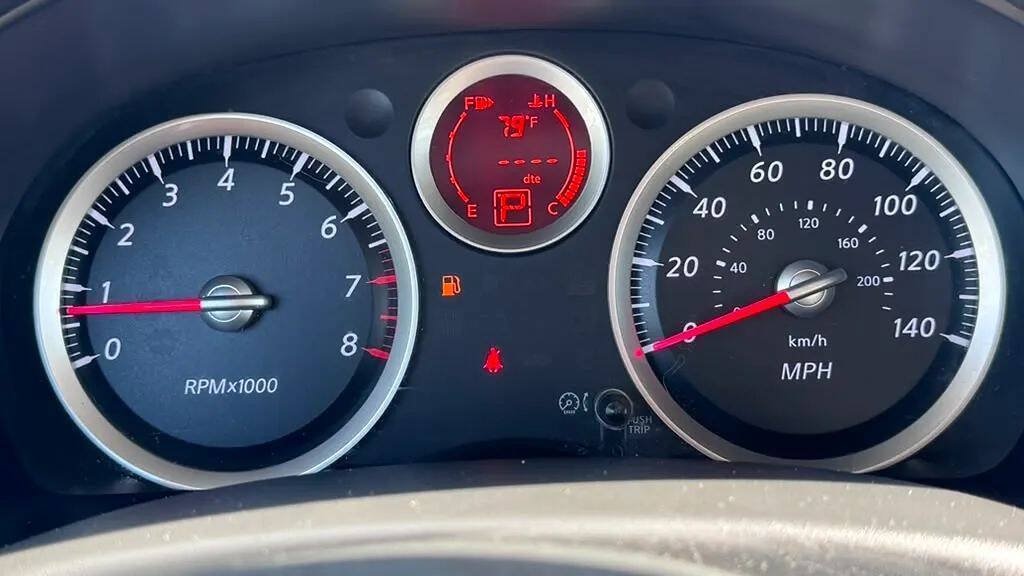 Used 2011 Nissan Sentra 2.0 SR FWD image 18