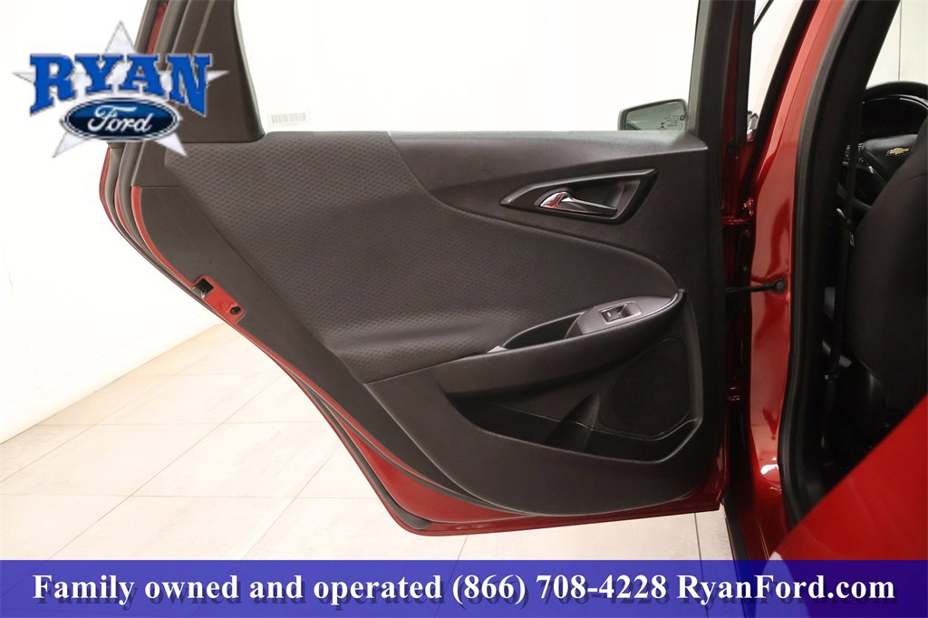 Used 2024 Chevrolet Malibu LT image 11