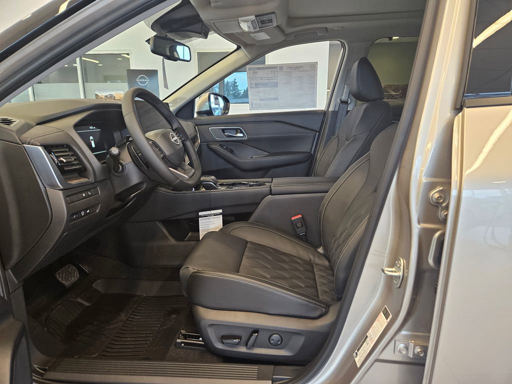 New 2026 Nissan Rogue Platinum w/ Tech Package image 14