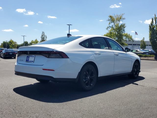 Used 2025 Honda Accord SE image 4