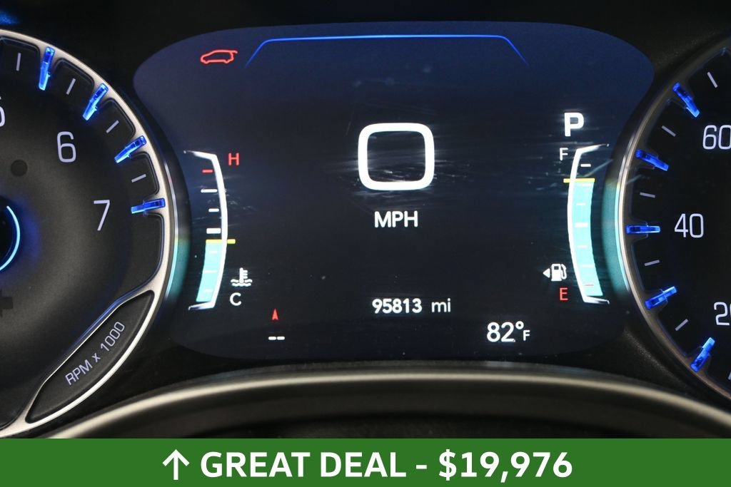 Used 2023 Chrysler Pacifica Touring-L FWD image 26