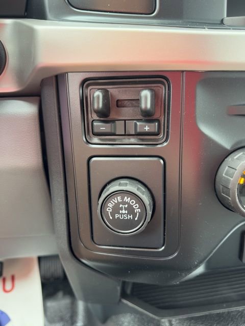 Used 2024 Ford F350 XL w/ 360-Degree Camera Package image 21