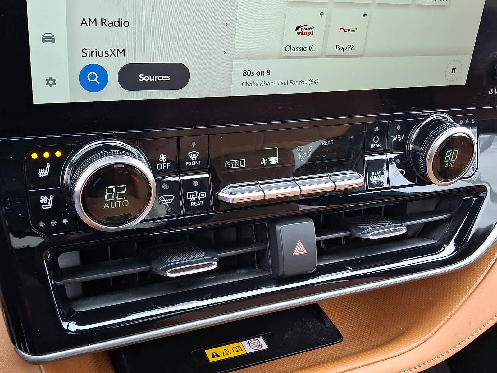 Used 2024 Toyota Highlander Platinum image 18