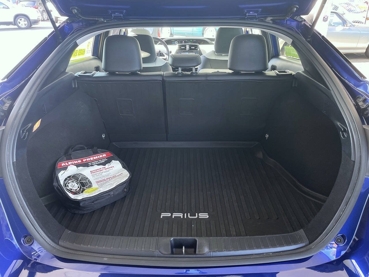 Used 2017 Toyota Prius Four Touring FWD image 28