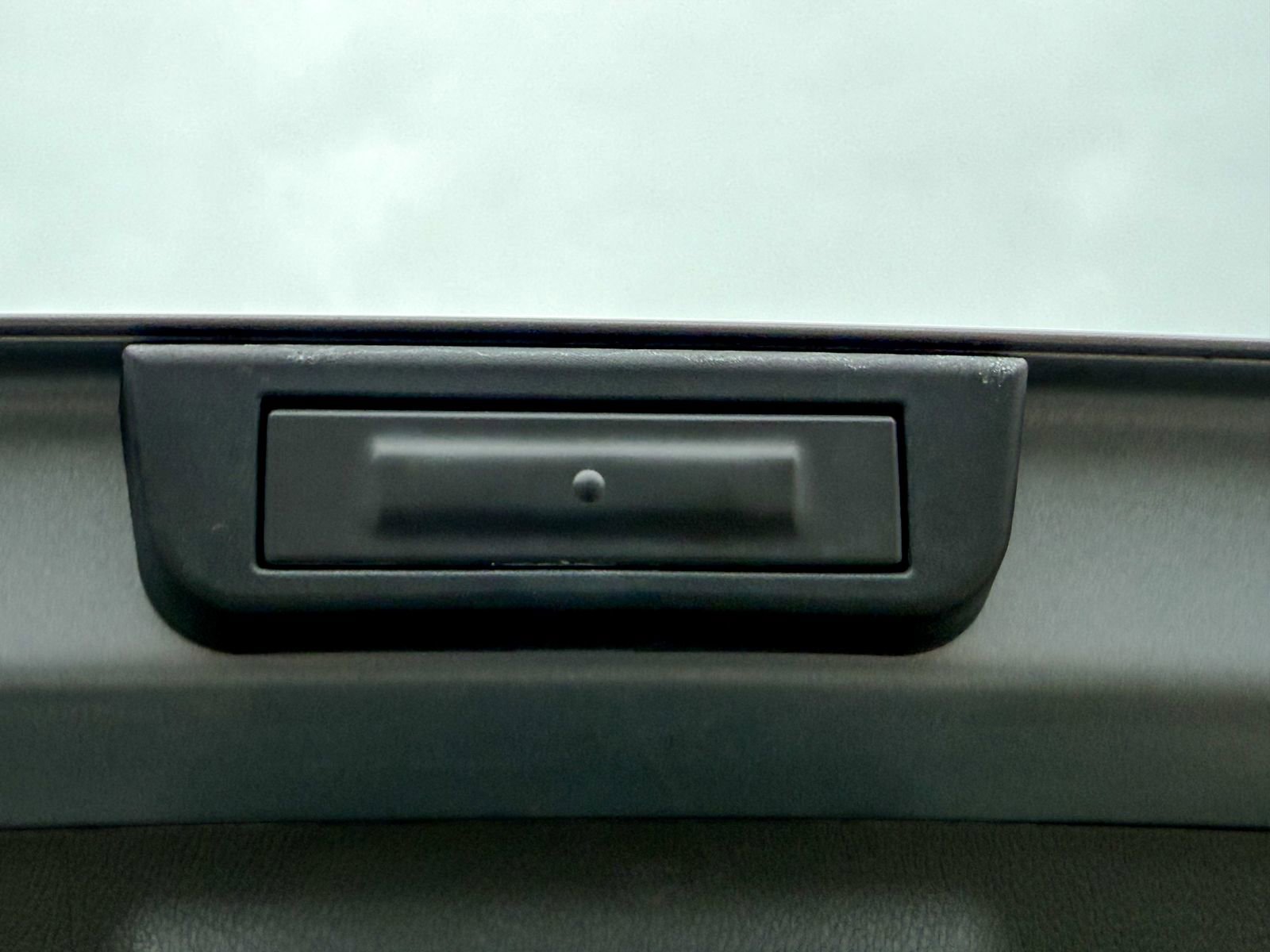 Used 2023 Kia Sorento S image 13