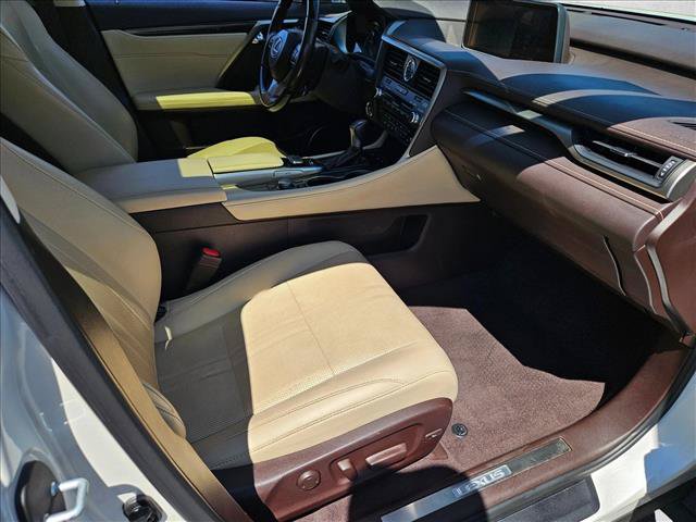 Used 2019 Lexus RX 350L Luxury w/ Accessory Package FWD image 20