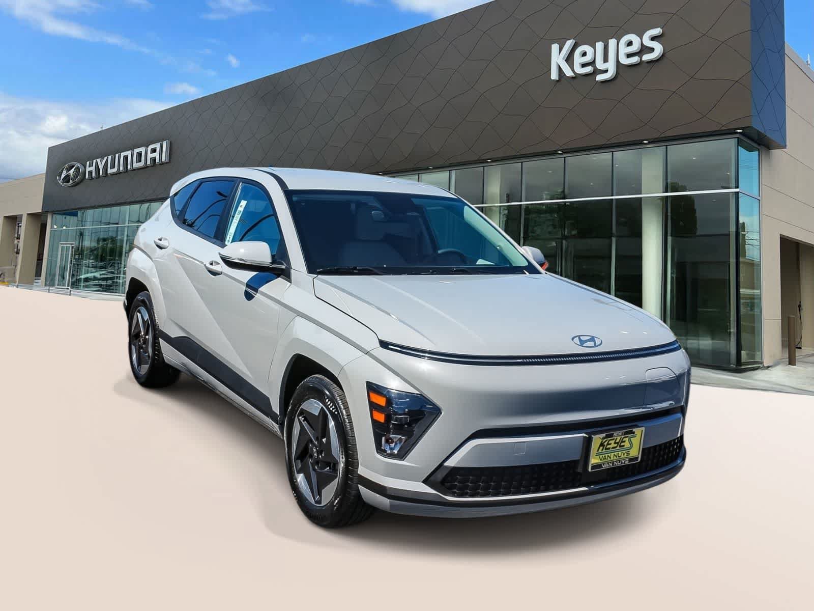 Certified 2024 Hyundai Kona SE FWD image 3