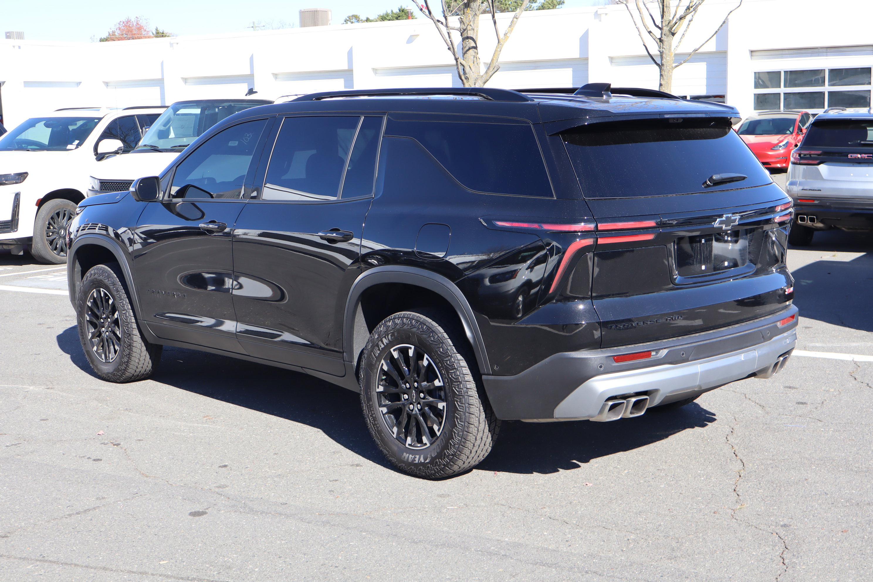Certified 2024 Chevrolet Traverse Z71 w/ Enhanced Driving Package image 8