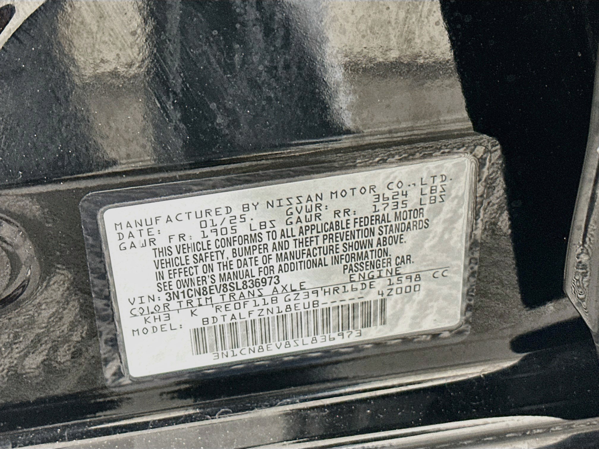 Used 2025 Nissan Versa SV FWD image 12