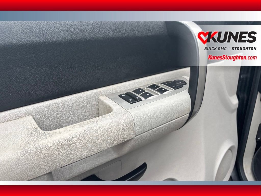 Used 2009 Chevrolet Silverado 1500 LT w/ Power Pack Plus AWD/4WD image 15