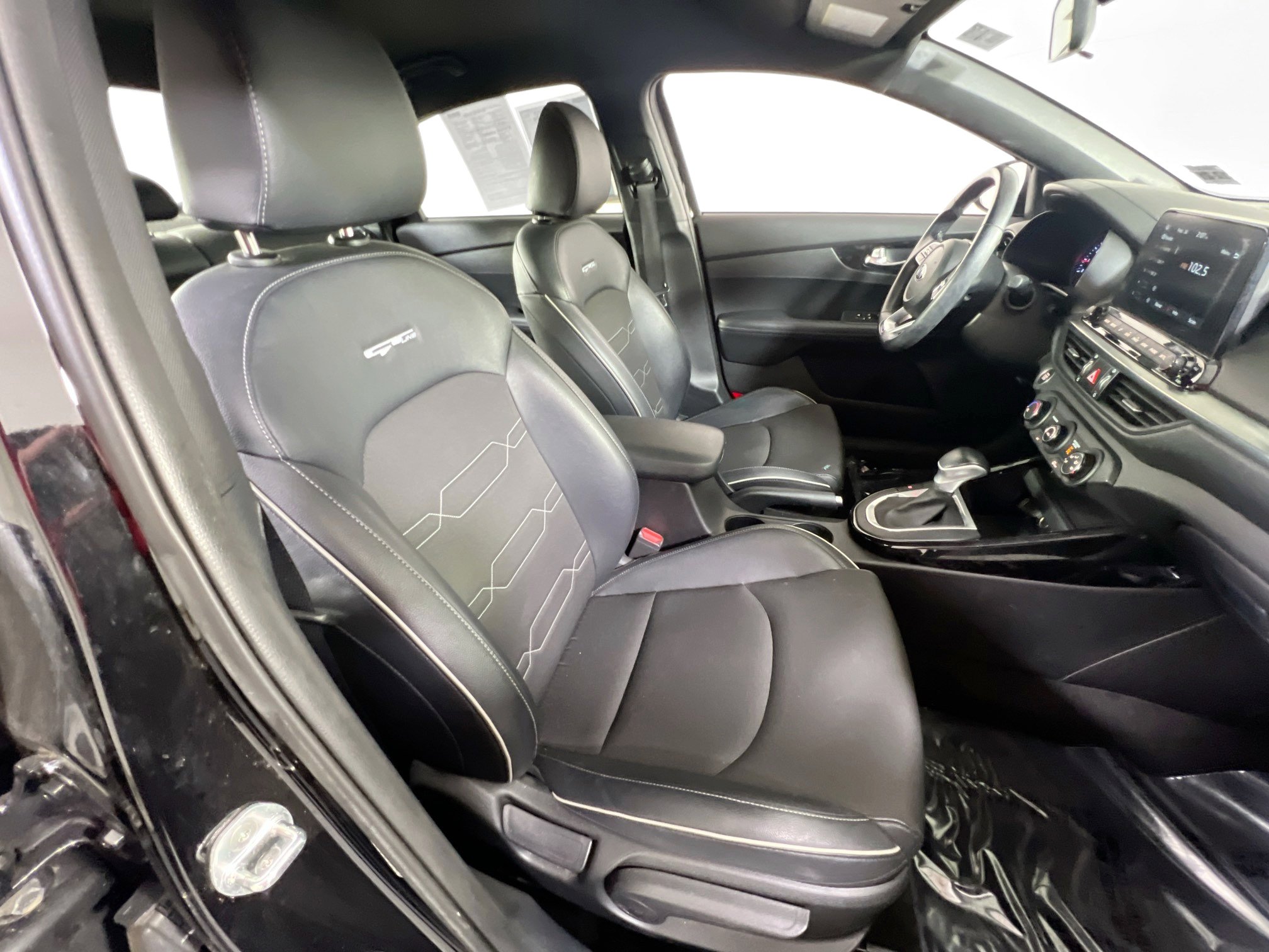 Used 2021 Kia Forte GT-Line image 24