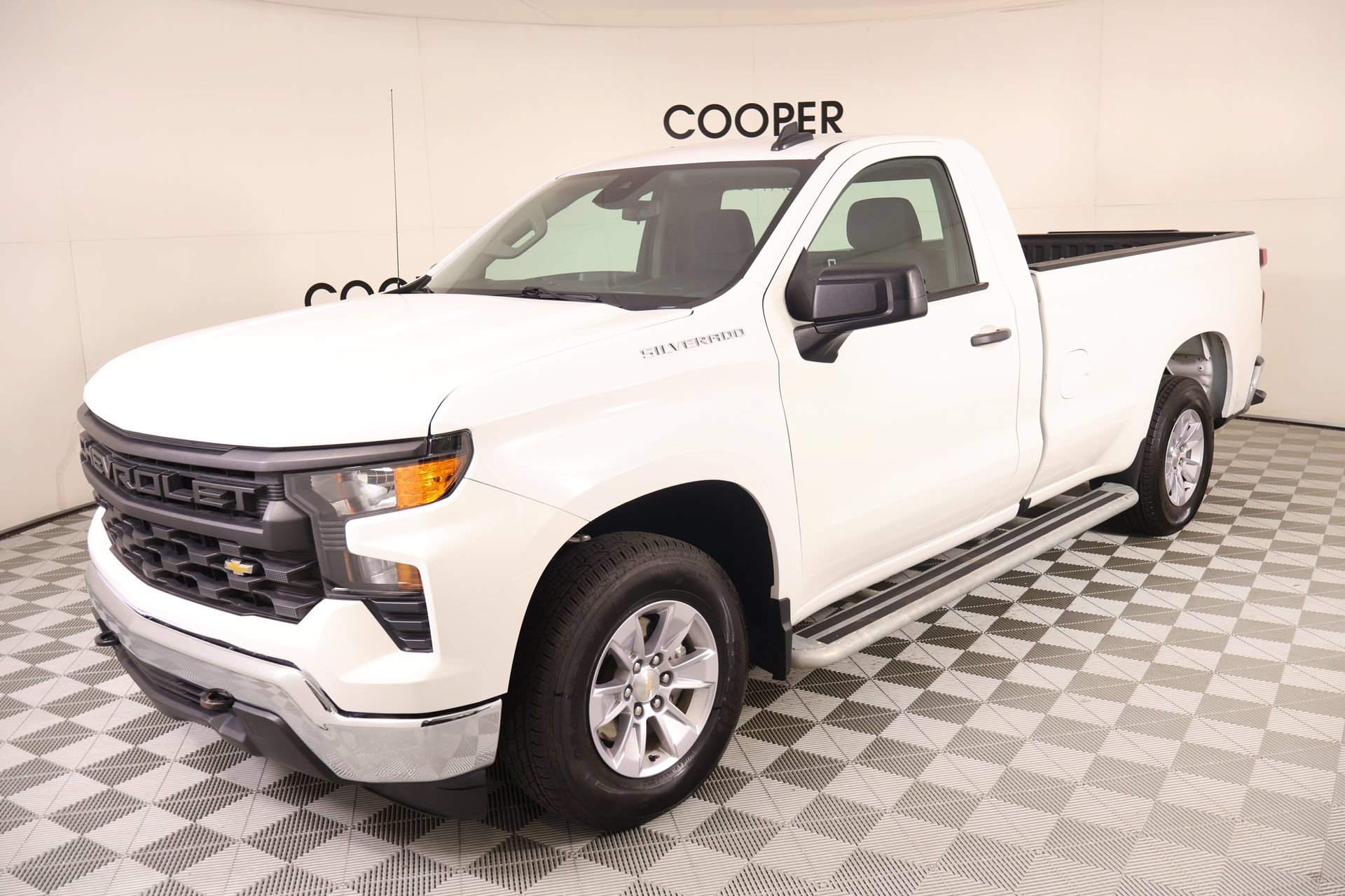 Used 2025 Chevrolet Silverado 1500 W/T RWD image 8