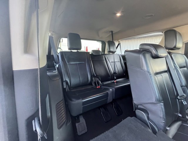 Used 2023 Ford Expedition Max XLT image 37