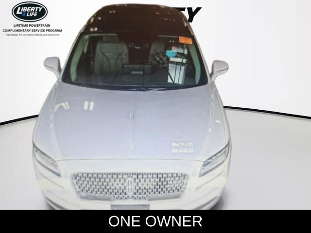 Used 2022 Lincoln Nautilus Reserve image 12