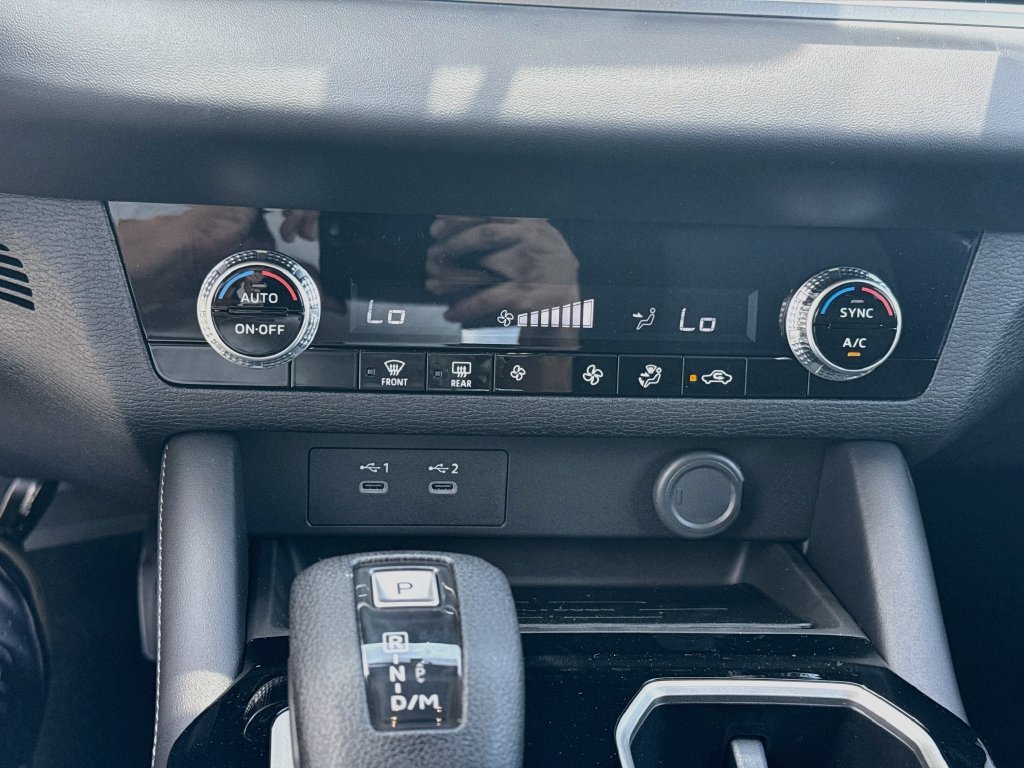 New 2026 Mitsubishi Outlander ES FWD image 16