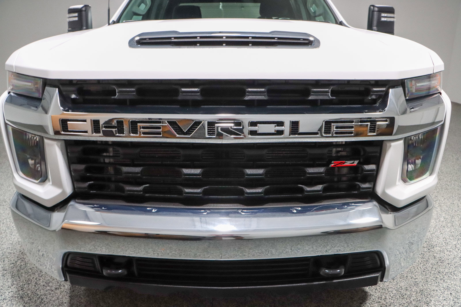 Used 2023 Chevrolet Silverado 2500 LT image 4