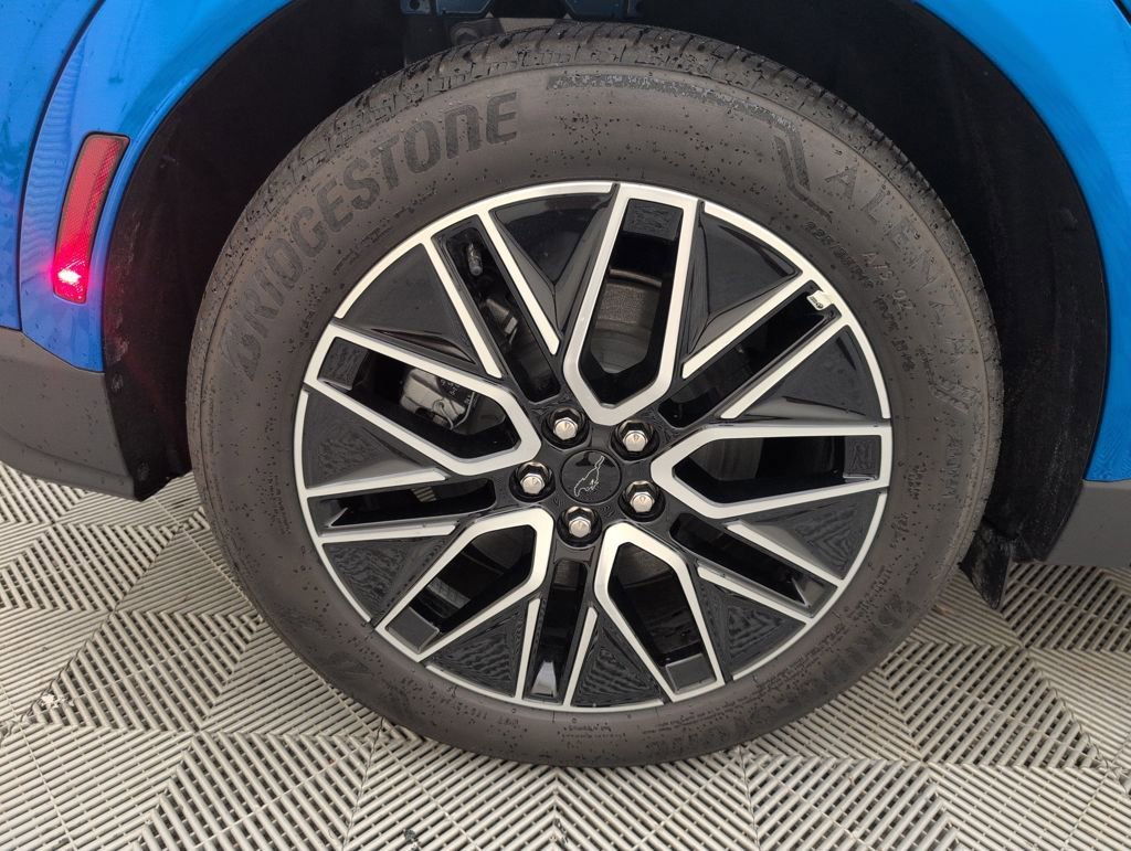 Certified 2025 Ford Mustang Mach-E Premium image 22