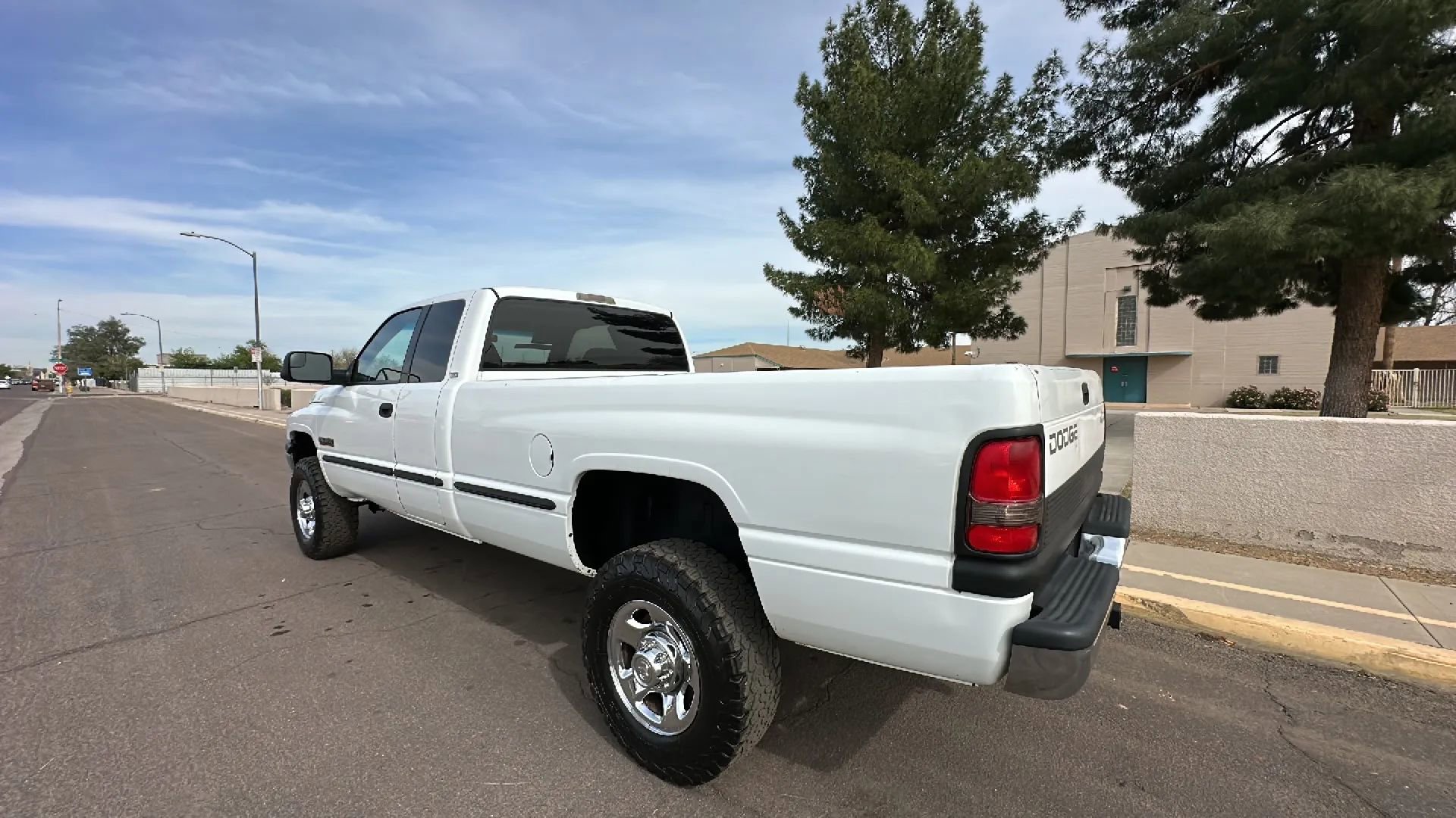 Used 1999 Dodge Ram 2500 Truck 4x4 Quad Cab image 2