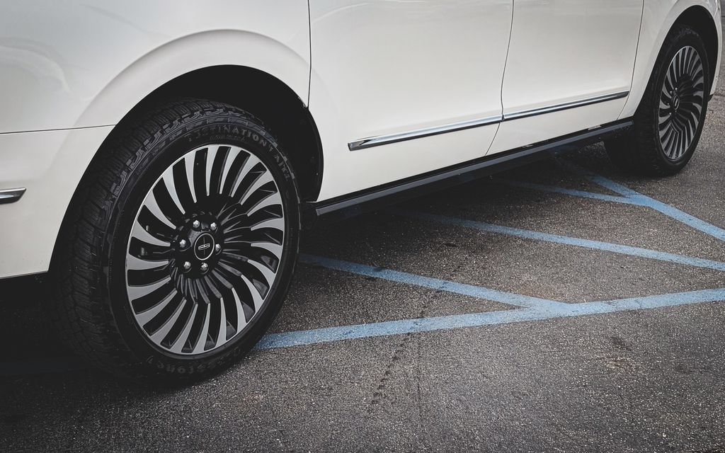 Used 2018 Lincoln Navigator L Black Label AWD/4WD image 45