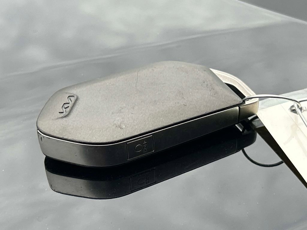 Used 2024 Kia Sorento S image 10