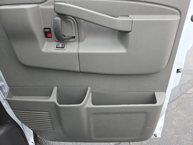 New 2026 GMC Savana 2500 w/ Driver Convenience Package RWD image 21