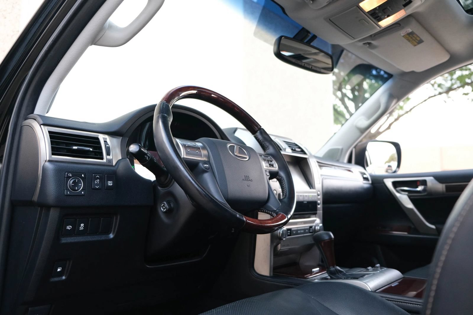 Used 2017 Lexus GX 460 Premium w/ Premium Package AWD/4WD image 20