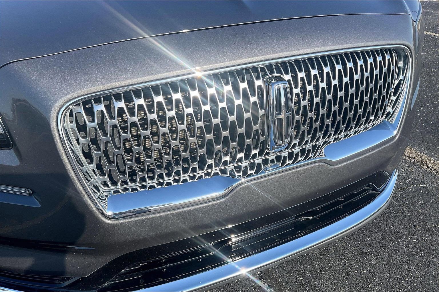 Used 2022 Lincoln Nautilus Reserve AWD/4WD image 27