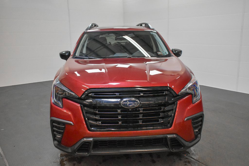 Used 2025 Subaru Ascent Bronze Edition image 2