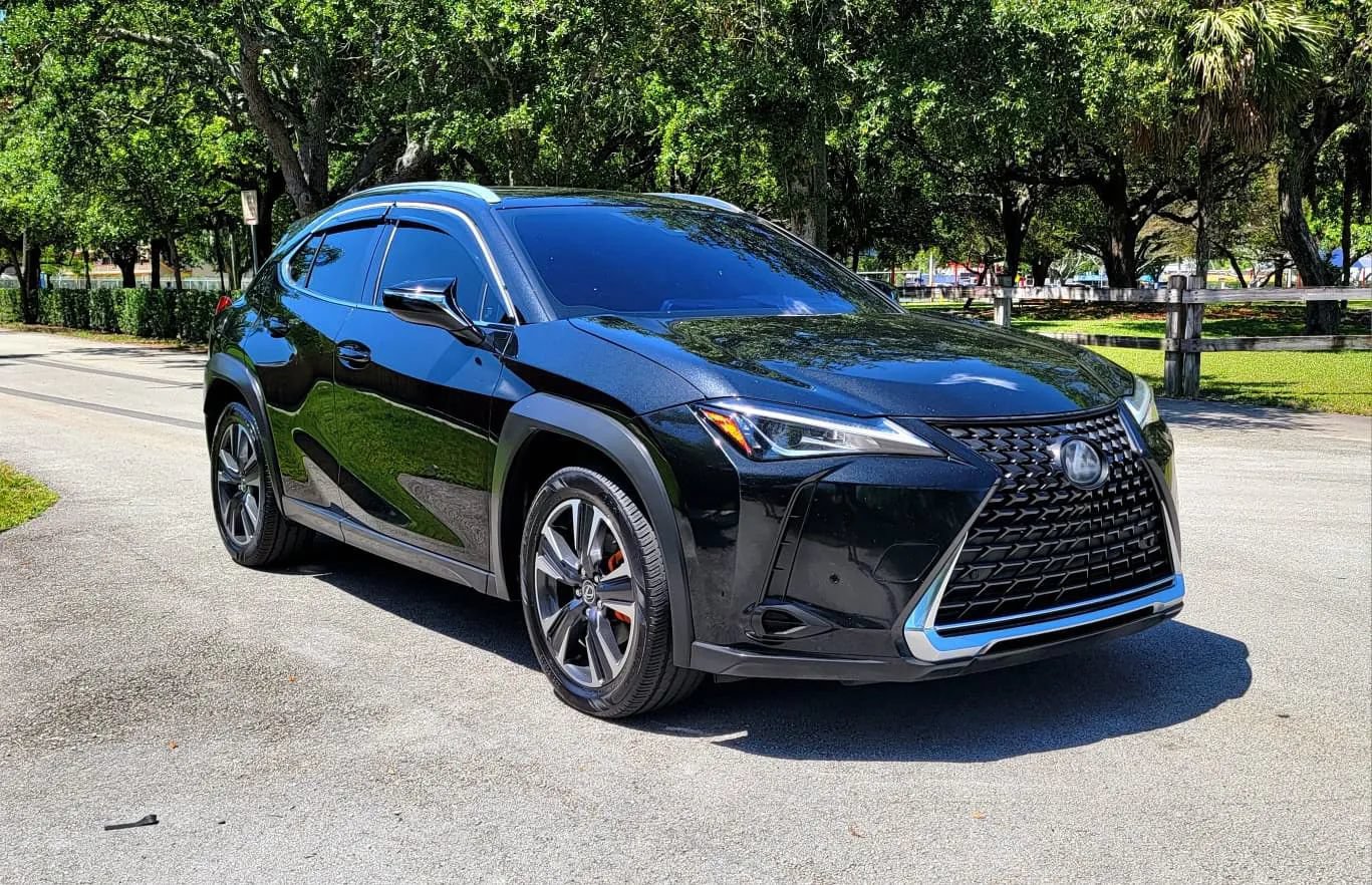 Used 2021 Lexus UX 200 w/ Accessory Package (Z2)