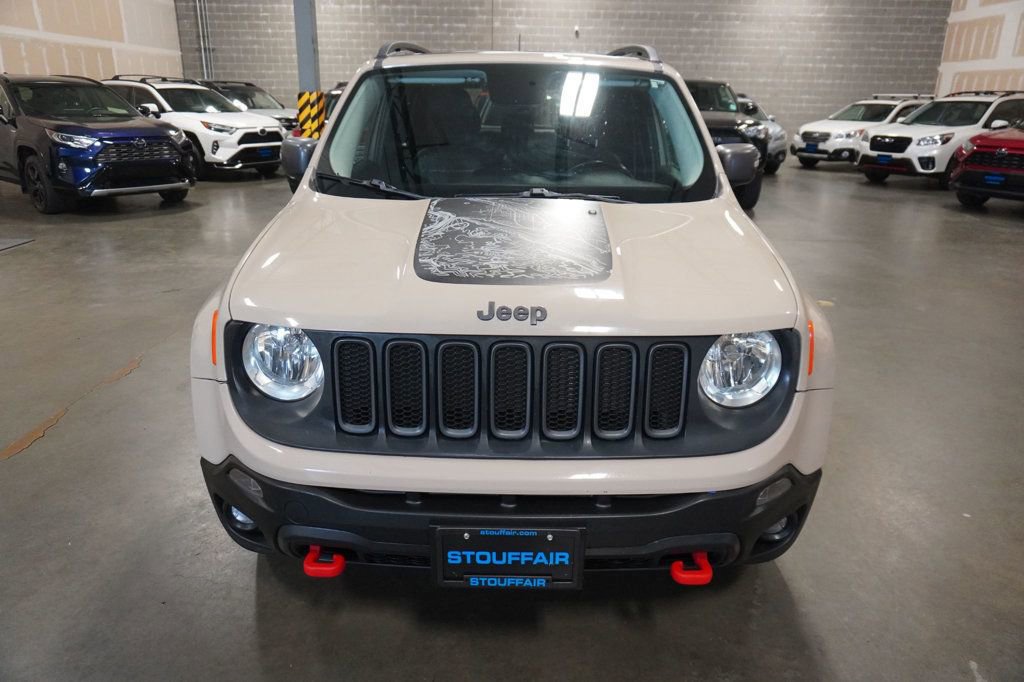 Used 2017 Jeep Renegade Trailhawk image 3