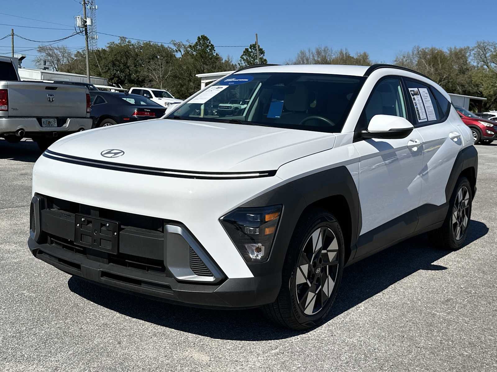 Certified 2025 Hyundai Kona SEL FWD image 5