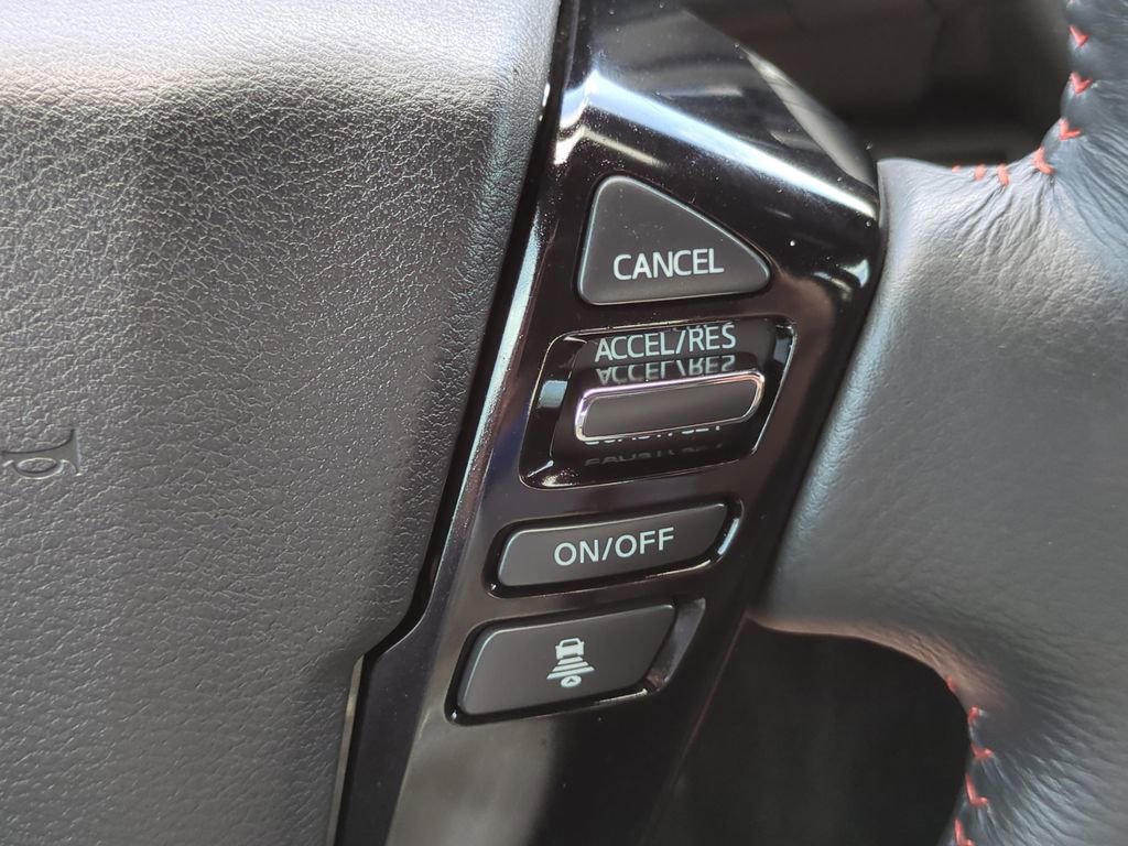 Certified 2025 Nissan Frontier PRO-4X w/ Tow Package image 12