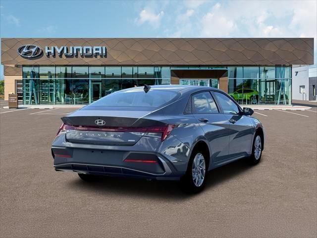 New 2026 Hyundai Elantra Hybrid FWD image 7