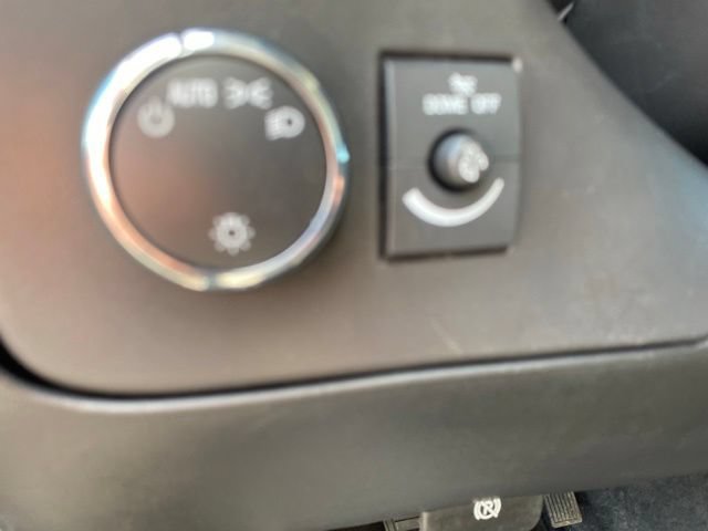 Used 2018 Chevrolet Express 3500 Extended RWD image 15