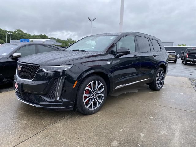 Used 2022 Cadillac XT6 Sport w/ Platinum Package AWD/4WD image 1