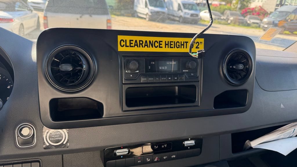 Used 2019 Mercedes-Benz Sprinter 144 image 13
