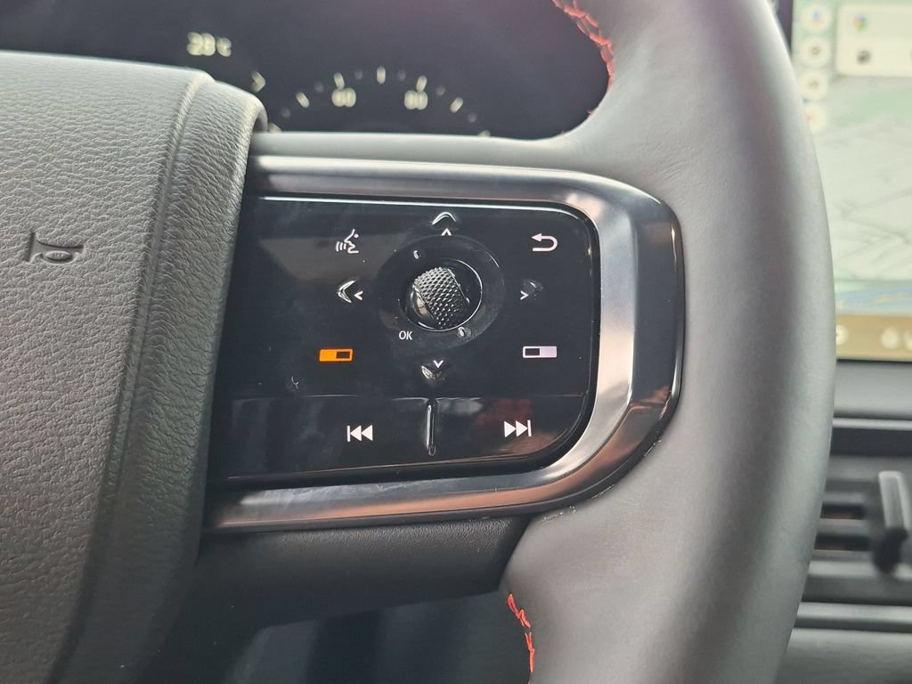 Certified 2025 Nissan Armada PRO-4X AWD/4WD image 26