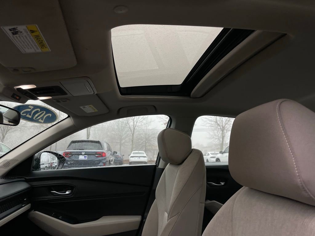 Certified 2025 Honda Accord SE image 28