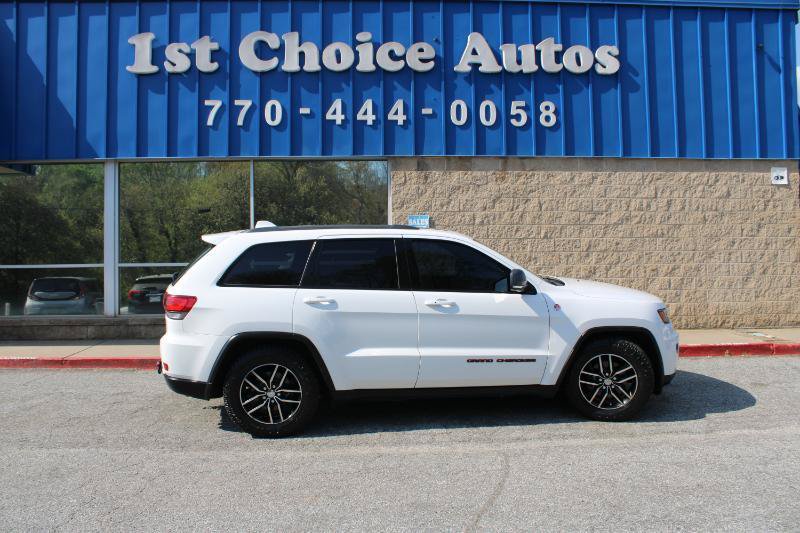 Used 2017 Jeep Grand Cherokee Trailhawk w/ Trailhawk Luxury Group AWD/4WD image 23