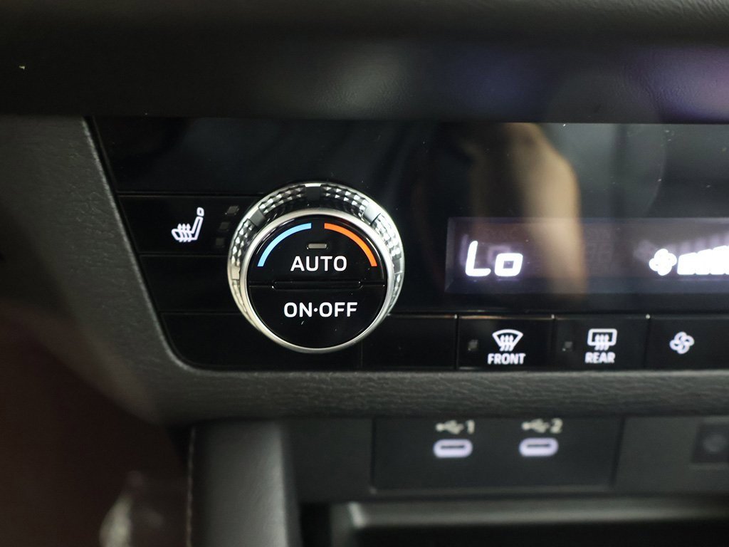 New 2025 Mitsubishi Outlander SE image 51