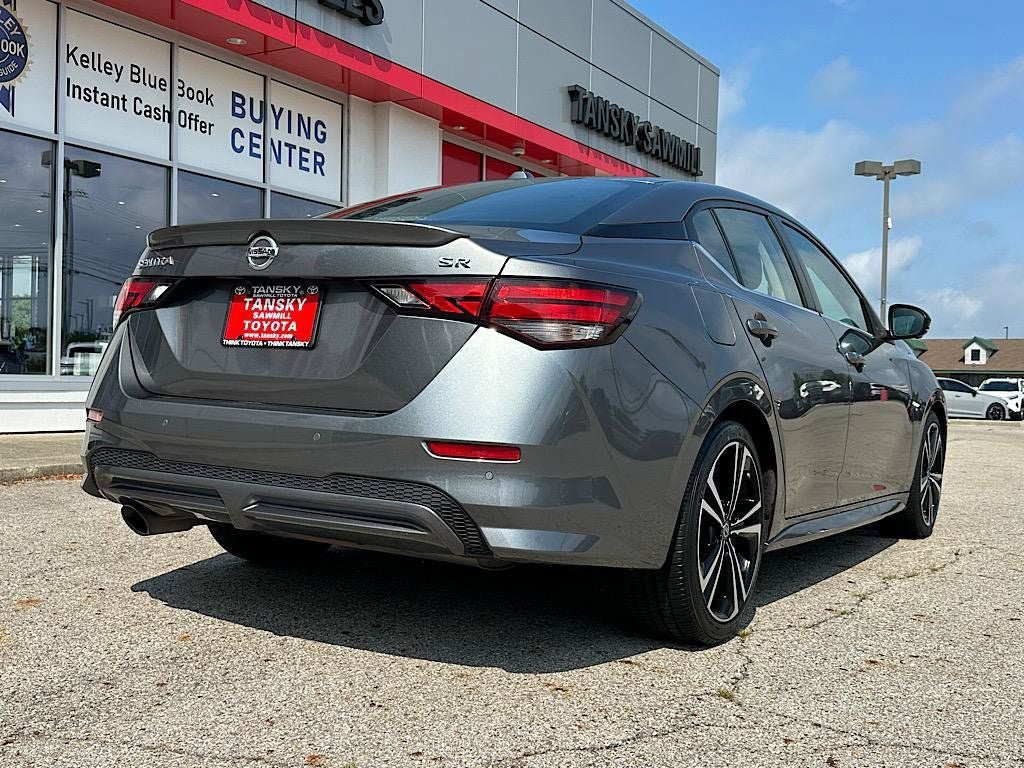 Used 2021 Nissan Sentra SR w/ SR Premium Package FWD image 6