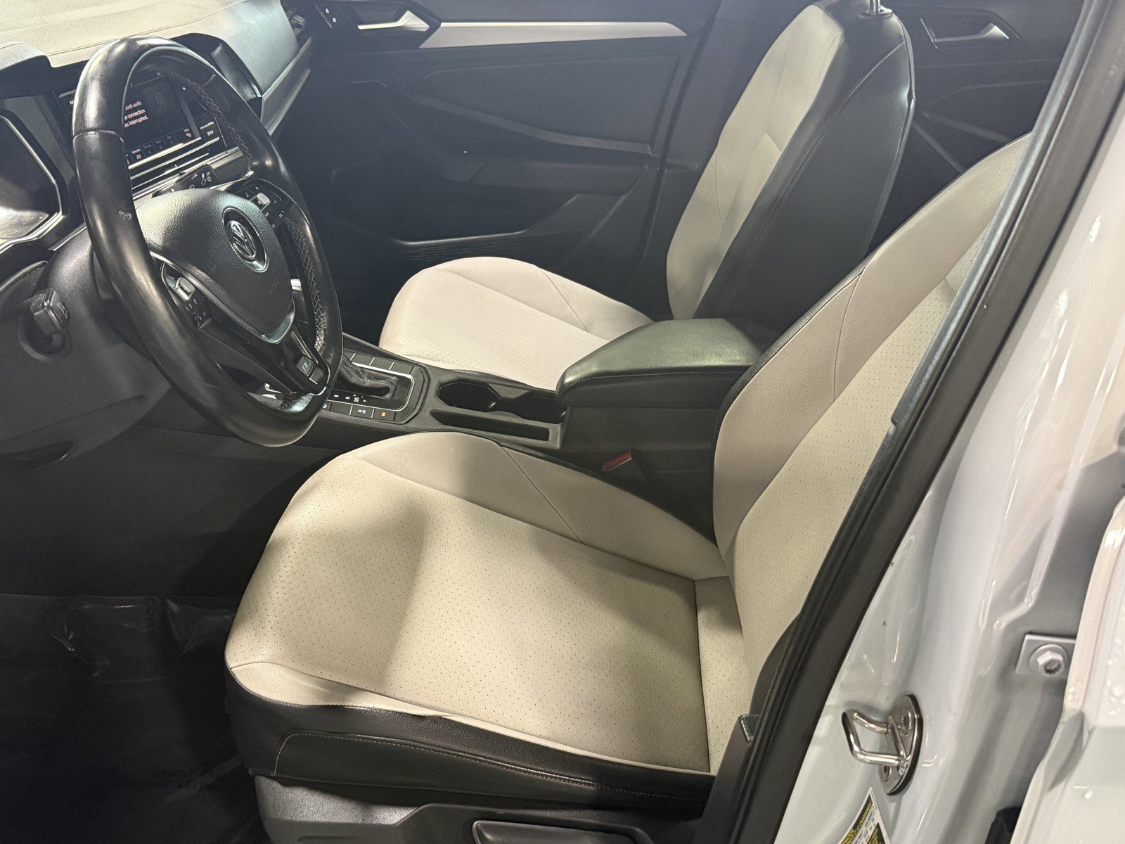 Used 2019 Volkswagen Jetta R-Line FWD image 23
