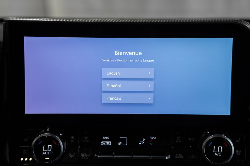 New 2026 Toyota Highlander Platinum image 23