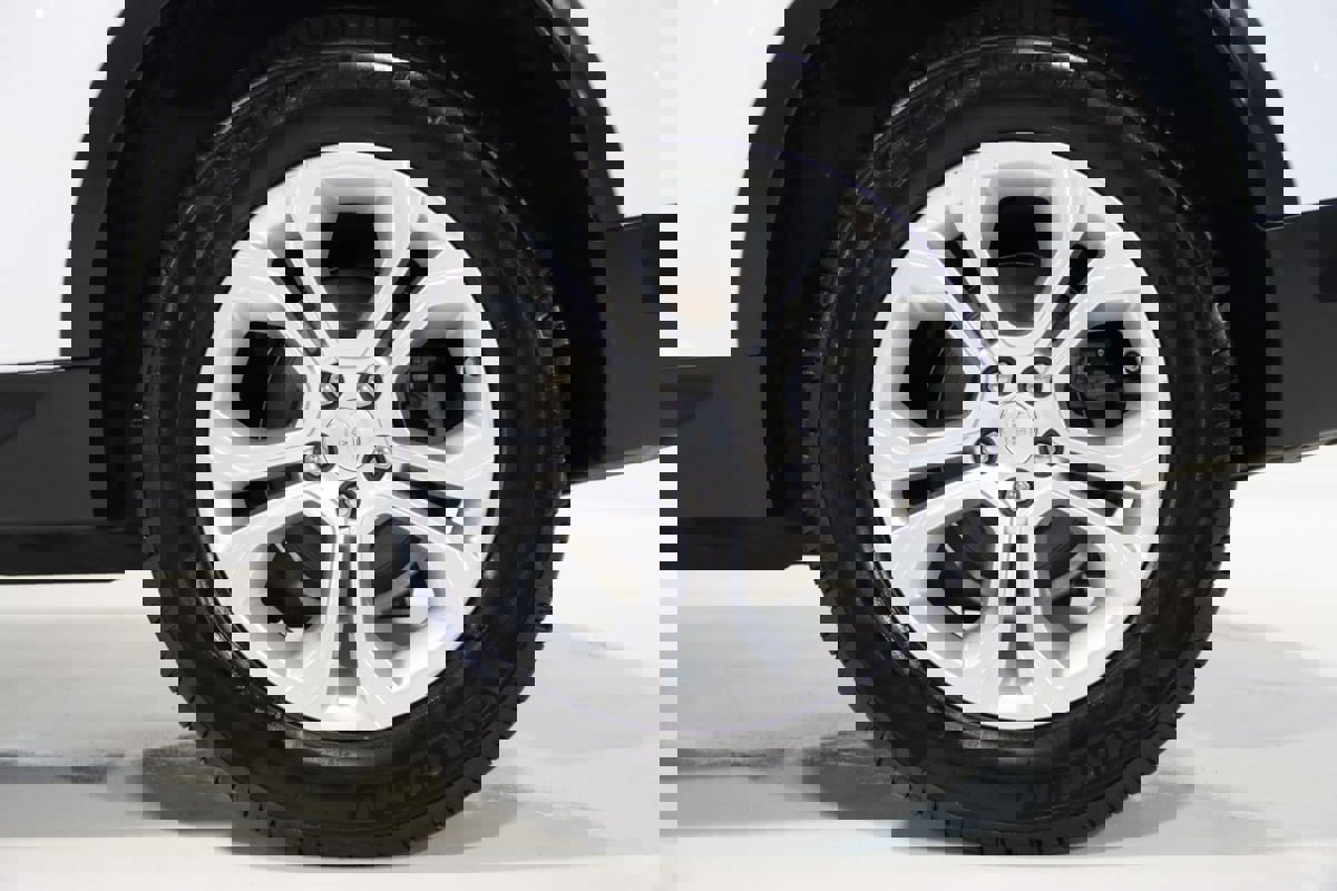 Used 2020 Land Rover Discovery Sport S image 68