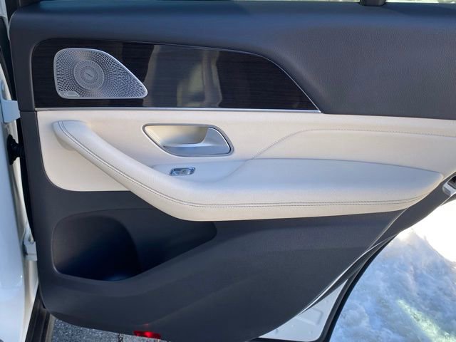 Used 2020 Mercedes-Benz GLE 350 4MATIC w/ Premium Package image 24
