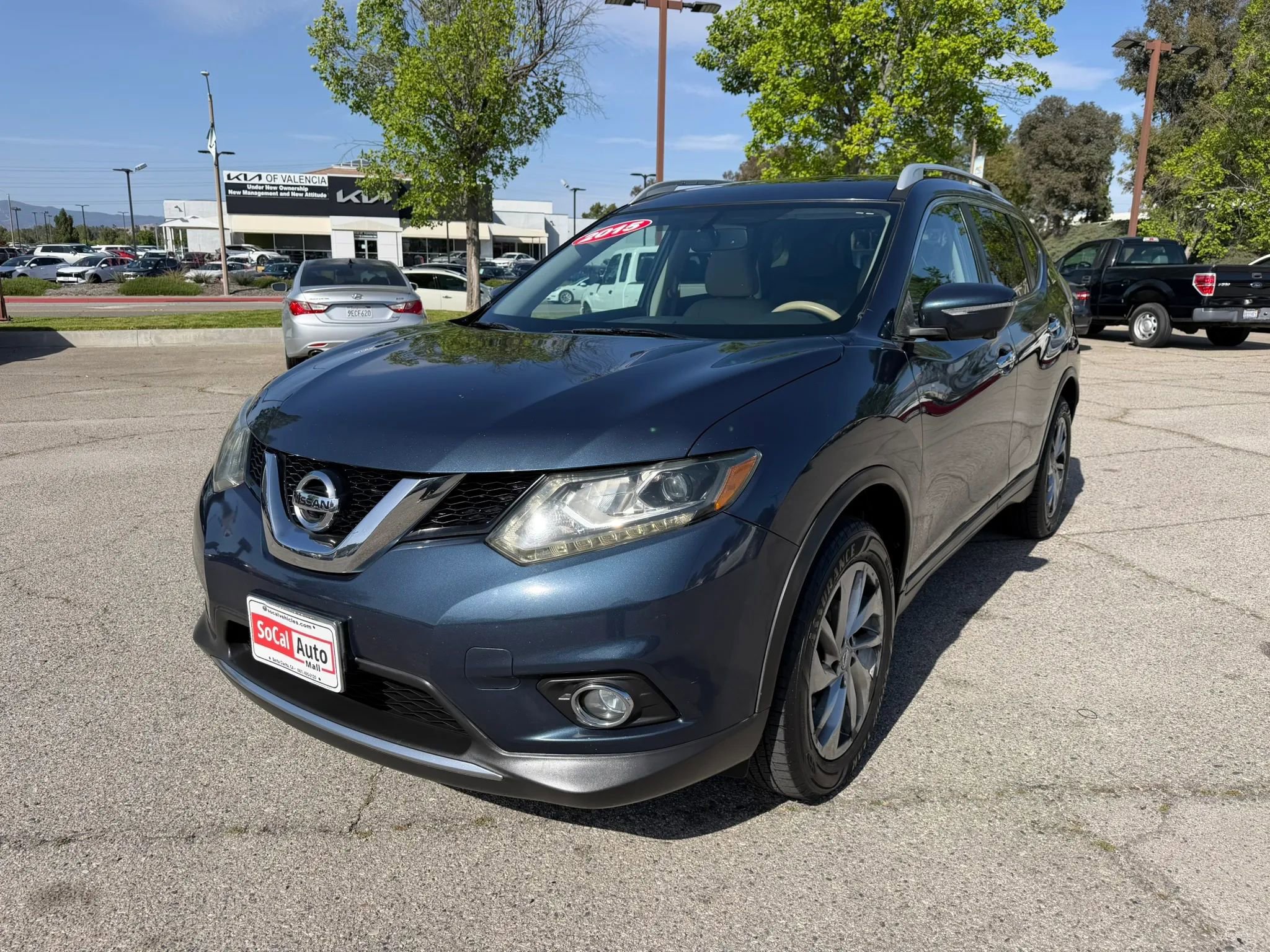 Used 2015 Nissan Rogue SL w/ SL Premium Package image 7
